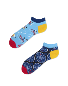 Many Mornings The Bicycles Sneakersocken
